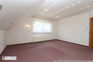 Kinder-, Schlafzimmer